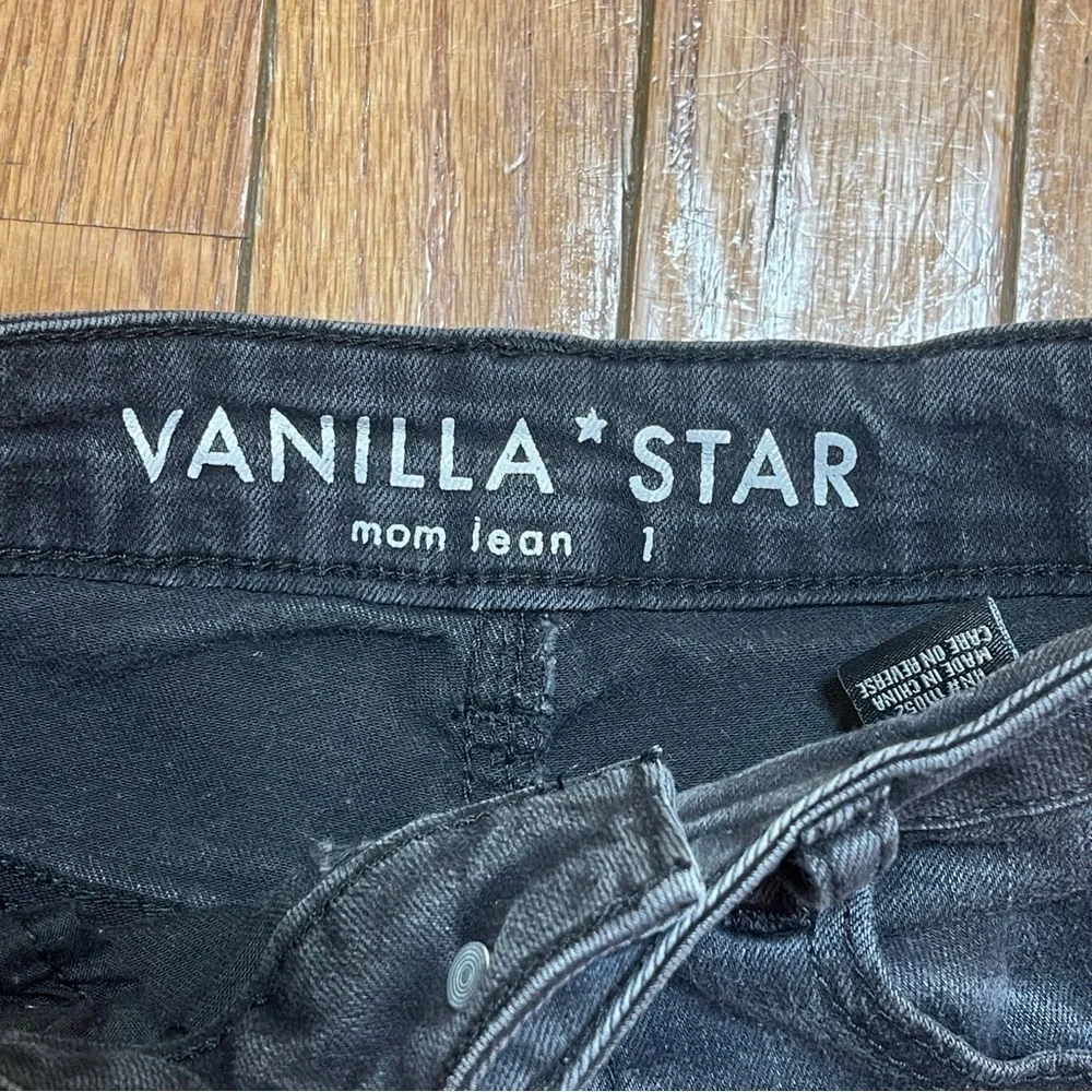 Vanilla Star Black Distressed Mom Jeans Size 1 High Rise Ripped Knees Frayed Hem